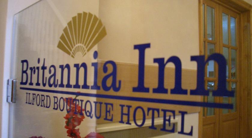 Britannia Inn Hotel Илфорд Экстерьер фото